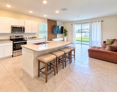 2354 Tay Wes Drive - Photo Thumbnail 5