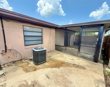 2239 Margarita Court - Photo Thumbnail 20