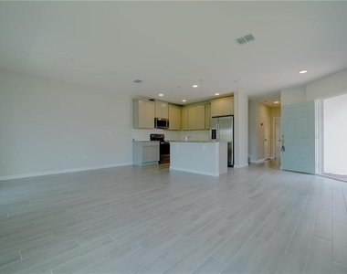 2782 Narcoossee Commons Way - Photo Thumbnail 5