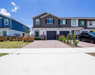 2782 Narcoossee Commons Way - Photo Thumbnail 1