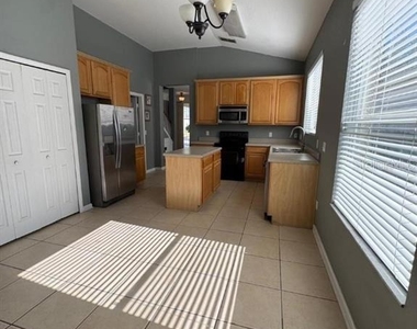 8526 Greenbank Boulevard - Photo Thumbnail 9