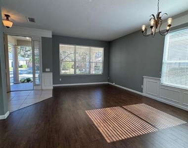 8526 Greenbank Boulevard - Photo Thumbnail 3