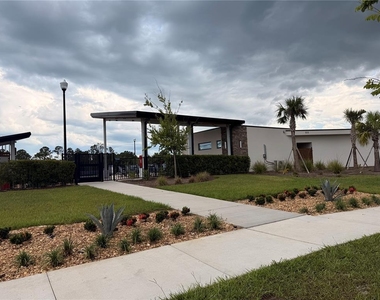 323 Preston Cove Drive - Photo Thumbnail 19