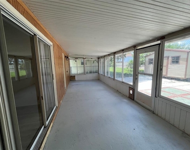821 Marquis Court - Photo Thumbnail 7
