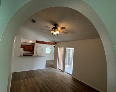821 Marquis Court - Photo Thumbnail 5