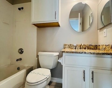 533 Greenbrier Avenue - Photo Thumbnail 16