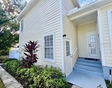 533 Greenbrier Avenue - Photo Thumbnail 3