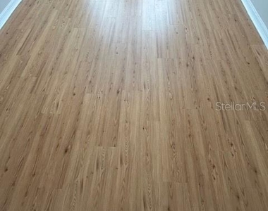 533 Greenbrier Avenue - Photo Thumbnail 13