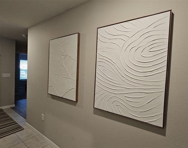 308 Lake Lucerne Way - Photo Thumbnail 6