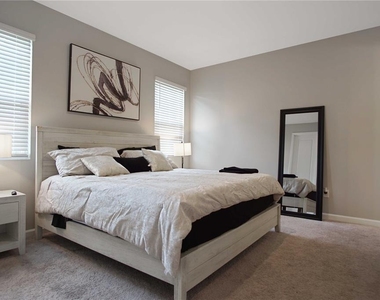 832 Blue Creek Drive - Photo Thumbnail 14