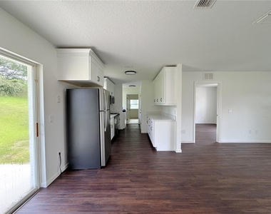 102 Edison Street - Photo Thumbnail 3