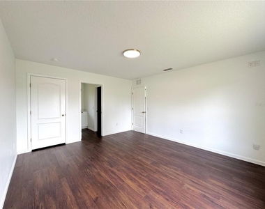 102 Edison Street - Photo Thumbnail 10
