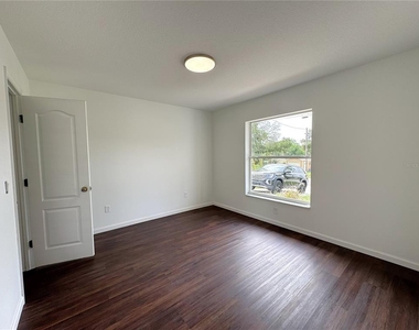 102 Edison Street - Photo Thumbnail 13