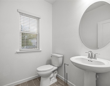 3644 Se 37th Court - Photo Thumbnail 11