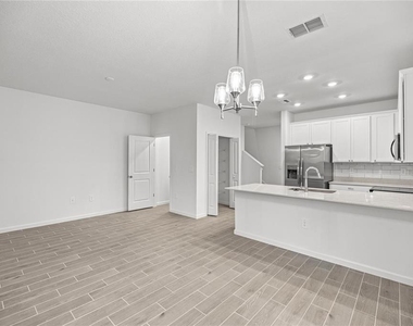 3644 Se 37th Court - Photo Thumbnail 5
