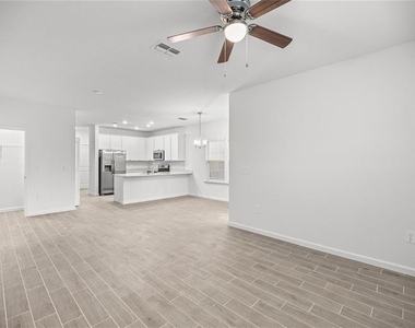 3644 Se 37th Court - Photo Thumbnail 6