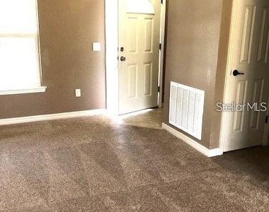 16718 Sw 21st Circle - Photo Thumbnail 6