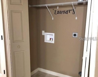 16718 Sw 21st Circle - Photo Thumbnail 12