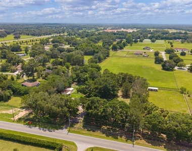 400 Nw 80th Avenue - Photo Thumbnail 4
