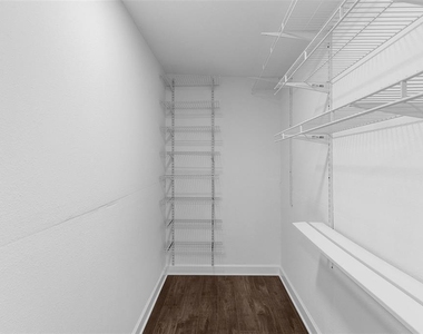 400 Nw 80th Avenue - Photo Thumbnail 23