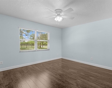 400 Nw 80th Avenue - Photo Thumbnail 10