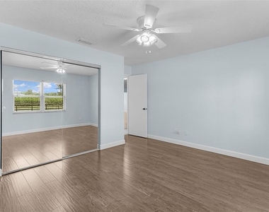 400 Nw 80th Avenue - Photo Thumbnail 11