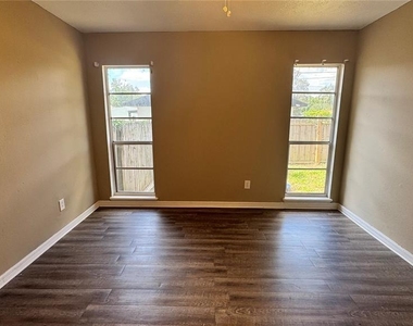 4001 Se 22nd Avenue - Photo Thumbnail 13