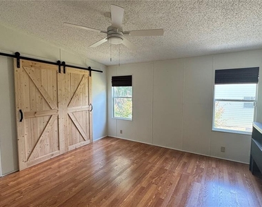 1913 Nw 47th Terrace - Photo Thumbnail 12