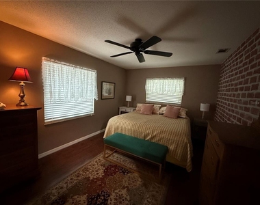 205 S Ebb Way - Photo Thumbnail 9