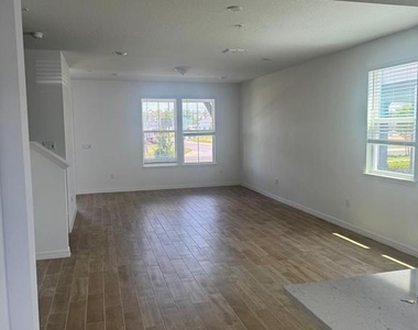 4564 Orchard View Alley - Photo Thumbnail 3