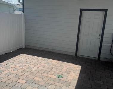 4564 Orchard View Alley - Photo Thumbnail 4