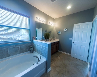 17459 Chateau Pine Way - Photo Thumbnail 27