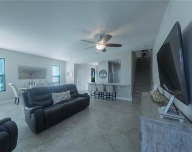 17459 Chateau Pine Way - Photo Thumbnail 8
