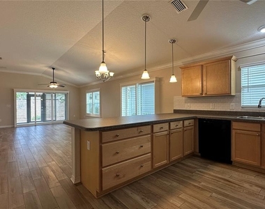 724 Yager Lane - Photo Thumbnail 2