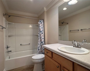 724 Yager Lane - Photo Thumbnail 12
