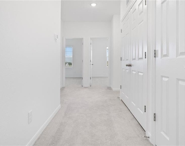 7387 Mezzano Lane Drive - Photo Thumbnail 16