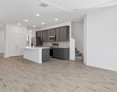7387 Mezzano Lane Drive - Photo Thumbnail 6