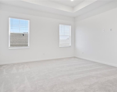 7387 Mezzano Lane Drive - Photo Thumbnail 13