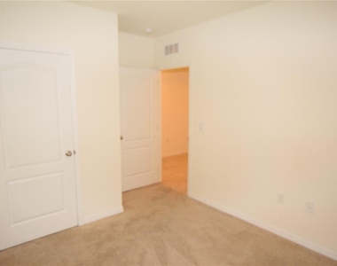 5215 Mahogany Drive - Photo Thumbnail 13