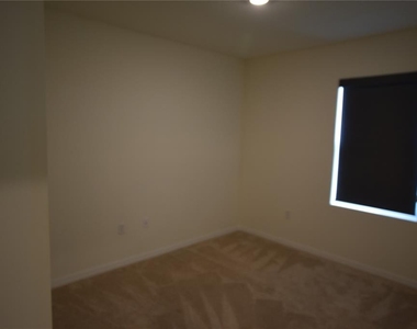 5215 Mahogany Drive - Photo Thumbnail 14