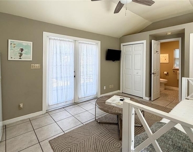 1618 Park Lake Street - Photo Thumbnail 3