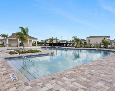 15143 Blue Peacock Lane - Photo Thumbnail 31