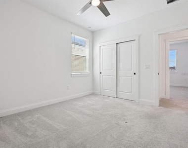 15143 Blue Peacock Lane - Photo Thumbnail 13