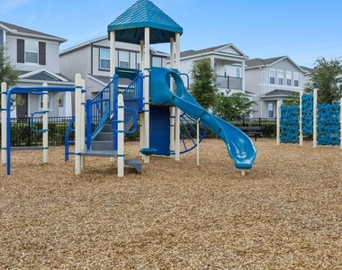 15143 Blue Peacock Lane - Photo Thumbnail 34
