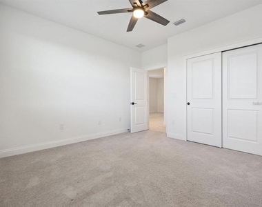 15143 Blue Peacock Lane - Photo Thumbnail 12