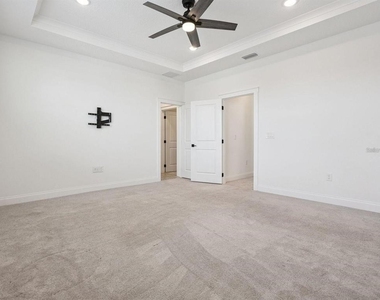 15143 Blue Peacock Lane - Photo Thumbnail 9