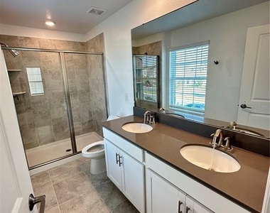 3080 Addison Boulevard - Photo Thumbnail 10