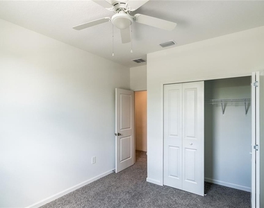 5347 Vista Lago Drive - Photo Thumbnail 24
