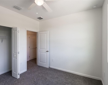 5347 Vista Lago Drive - Photo Thumbnail 22
