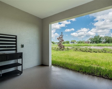 5347 Vista Lago Drive - Photo Thumbnail 2